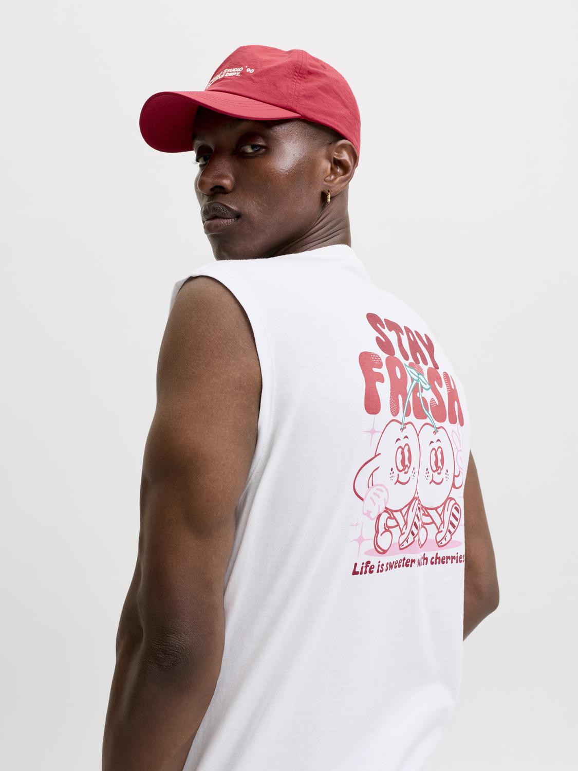model_shot-creative